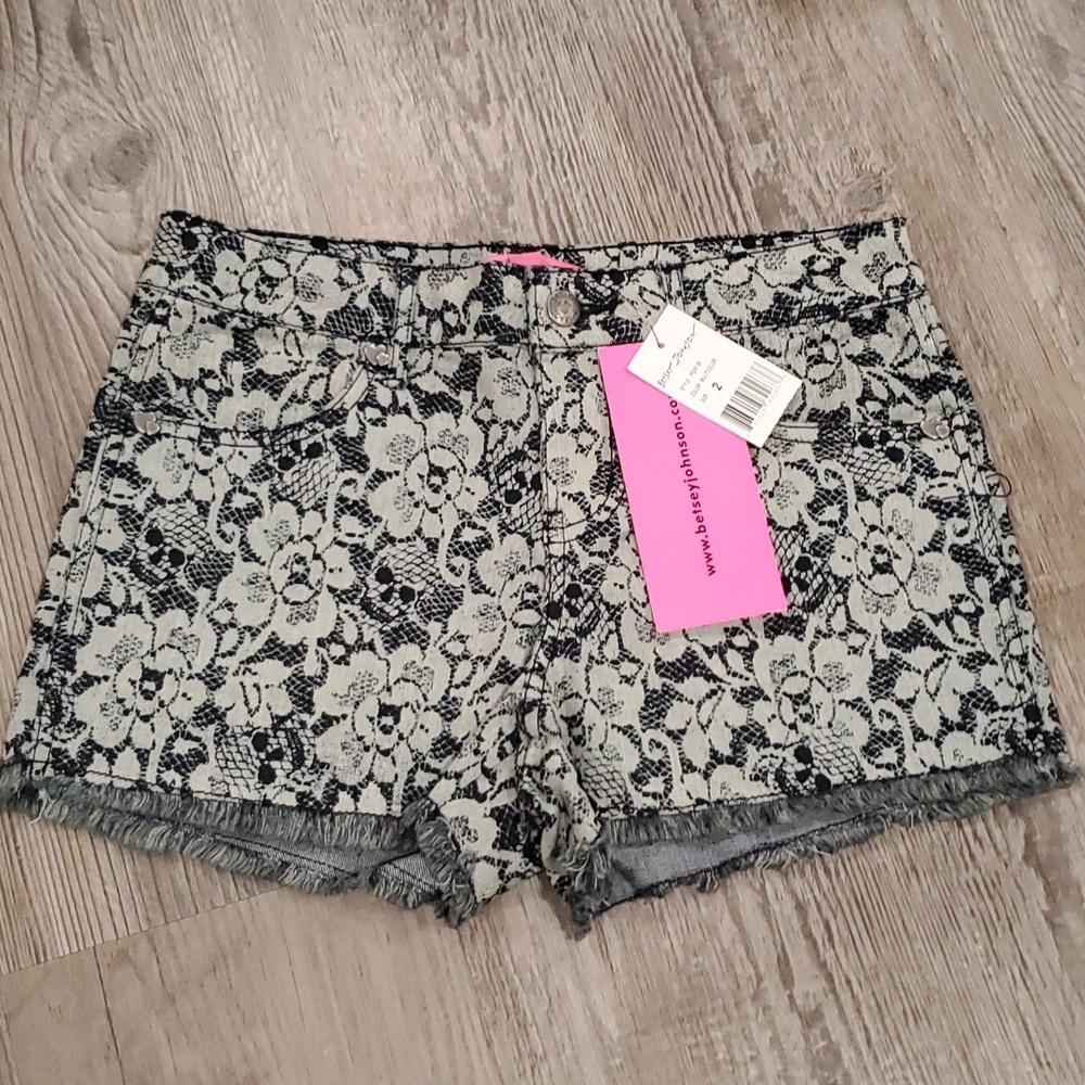 Betsey Johnson Lace Frayed Shorts Size 2